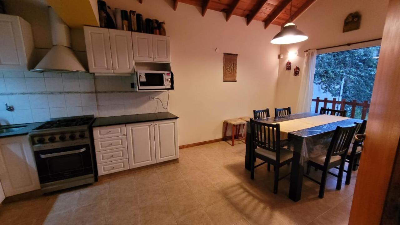 Ferienwohnung El Patio Del Aromo Puerto Madryn Exterior foto